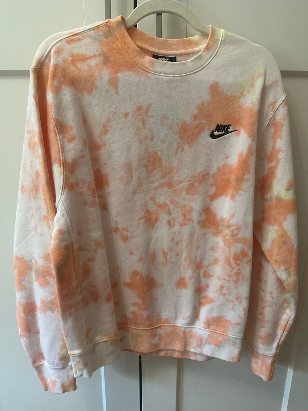 Nike Men’s White & Peach Tie-Dye Crewneck Sweatshirt
